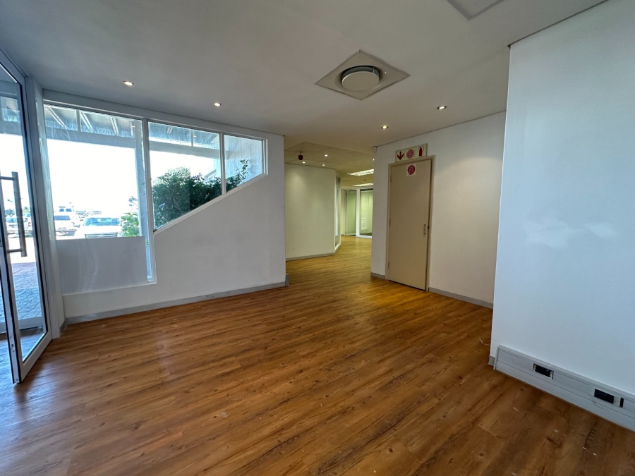 To Let commercial Property for Rent in Mouille Point Western Cape